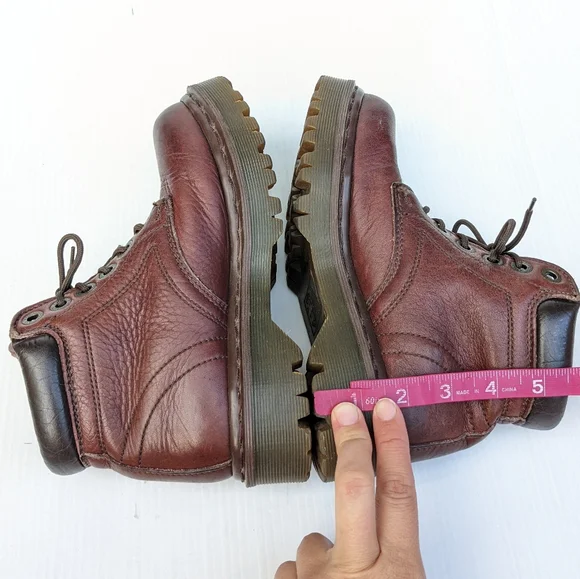 DOC MARTENS 8284 England made chunky lug tread lace-up boots